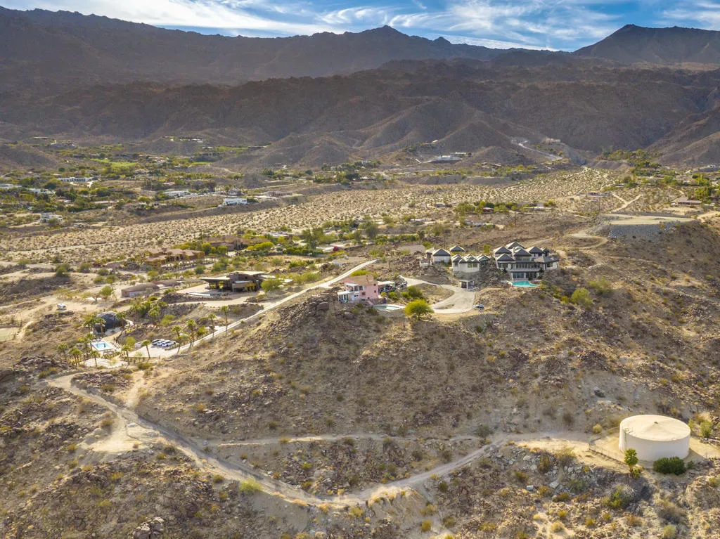48700 Paisano Rd, Palm Desert, California 92260 home-pic-12