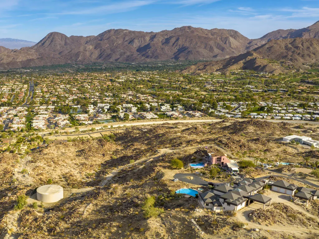48700 Paisano Rd, Palm Desert, California 92260 home-pic-10
