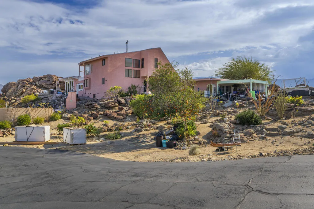 48700 Paisano Rd, Palm Desert, California 92260 home-pic-17