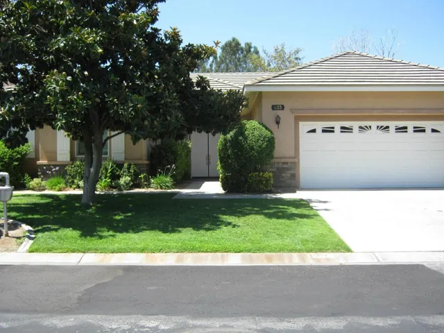 633 Inverlochy Drive, Fallbrook, California 92028