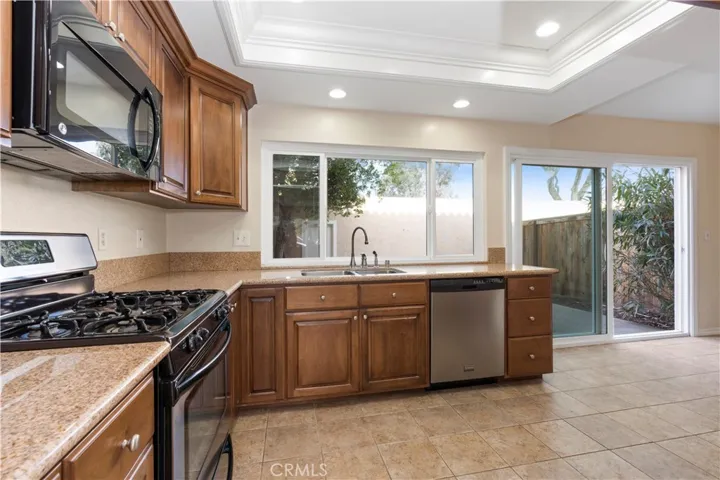 410 Vista Suerte, Newport Beach, California 92660