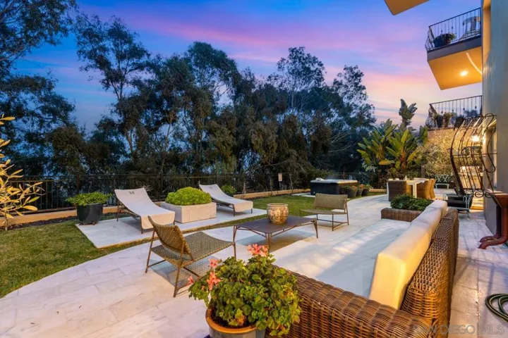 7945 Avenida Kirjah, La Jolla, California 92037