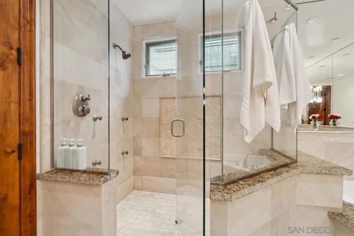 7945 Avenida Kirjah, La Jolla, California 92037