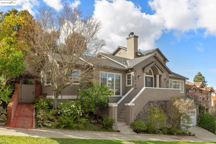 4747 Proctor Ave, Oakland, California 94618
