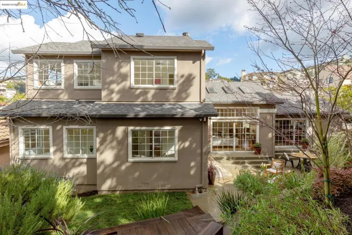 4747 Proctor Ave, Oakland, California 94618