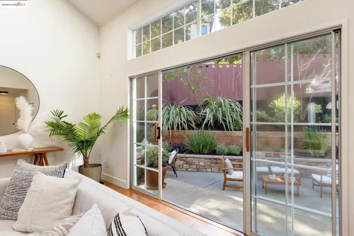 4747 Proctor Ave, Oakland, California 94618