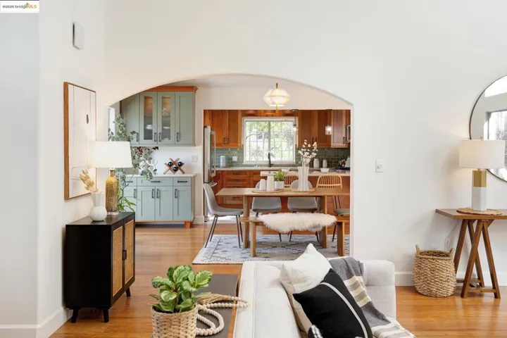 4747 Proctor Ave, Oakland, California 94618