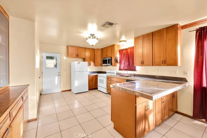 61630 Valley View Drive, Joshua Tree, California 92252