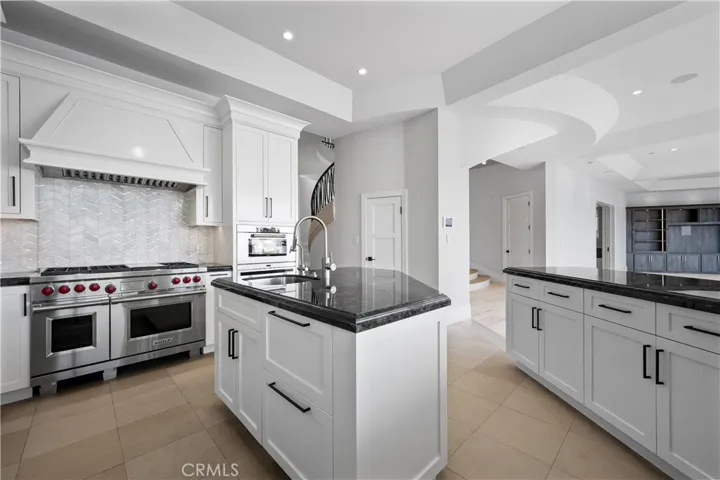 45 Linda Isle, Newport Beach, California 92660