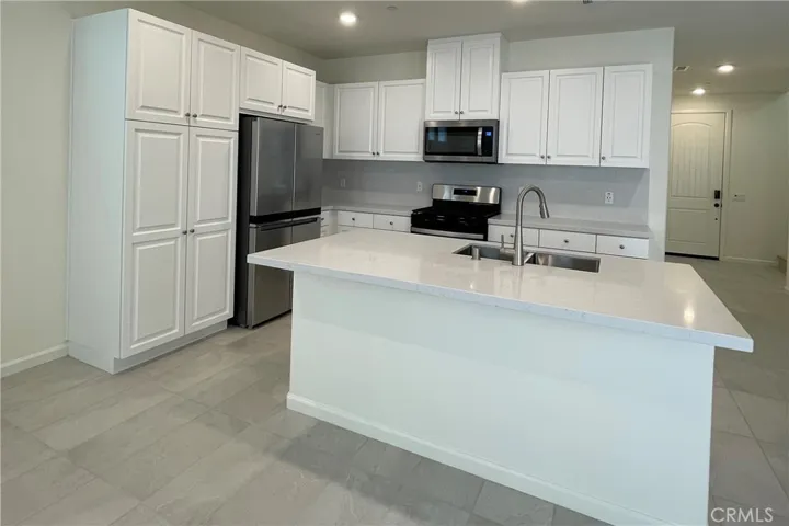 4018 Summer Way, Corona, California 92883