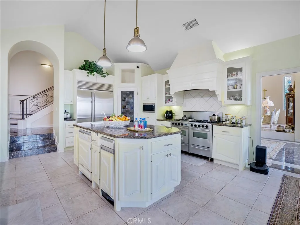 1822 Diamond Knoll Lane, Diamond Bar, California 91765 home-pic-11