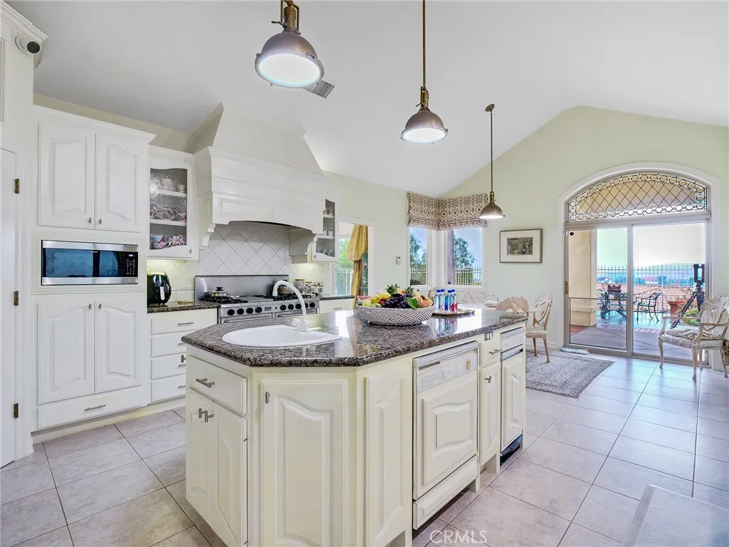 1822 Diamond Knoll Lane, Diamond Bar, California 91765 home-pic-12