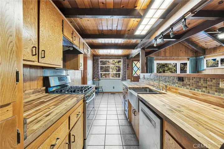 1341 Irene Street, Wrightwood, California 92397