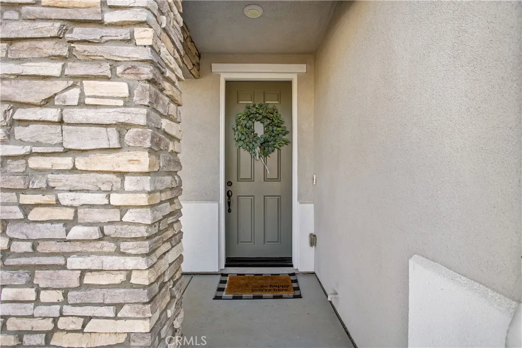 30219 Old Mill Road, Menifee, California 92584 home-pic-3