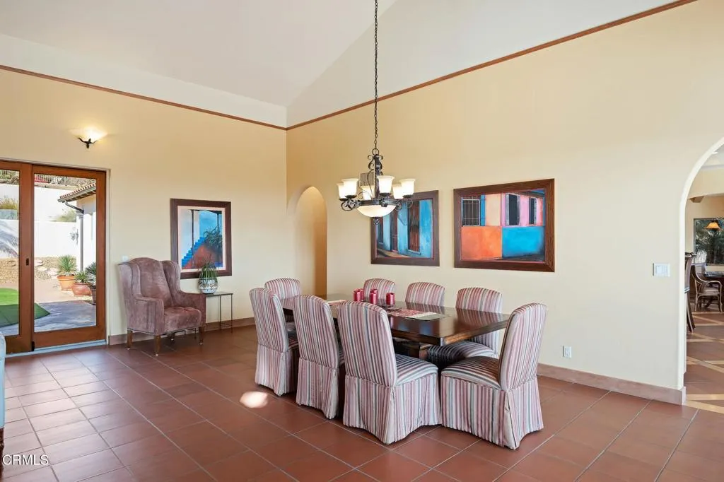 325 N Catalina Street, Ventura, California 93001 home-pic-11