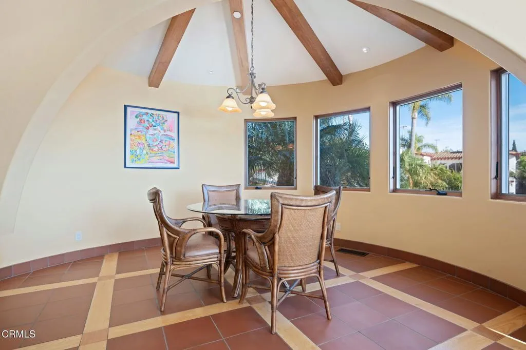 325 N Catalina Street, Ventura, California 93001 home-pic-19