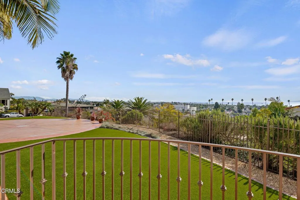 325 N Catalina Street, Ventura, California 93001 home-pic-24