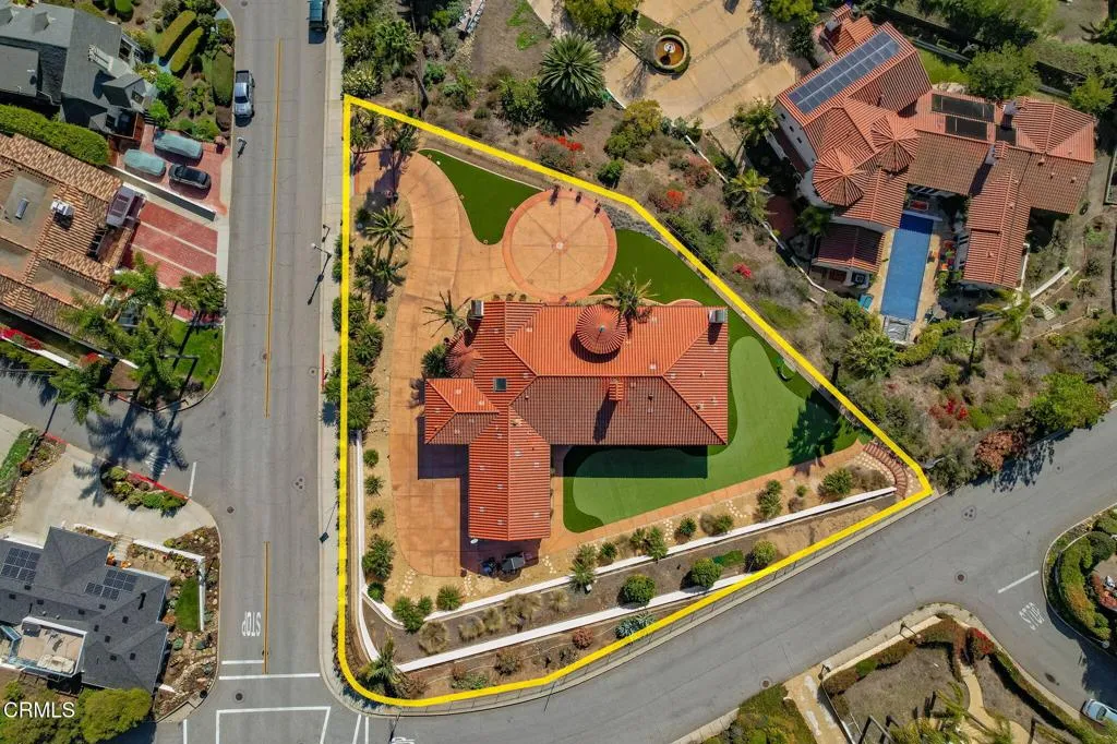 325 N Catalina Street, Ventura, California 93001 home-pic-1