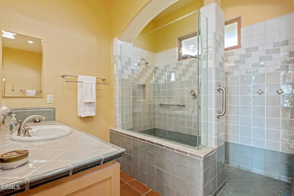 325 N Catalina Street, Ventura, California 93001 home-pic-26