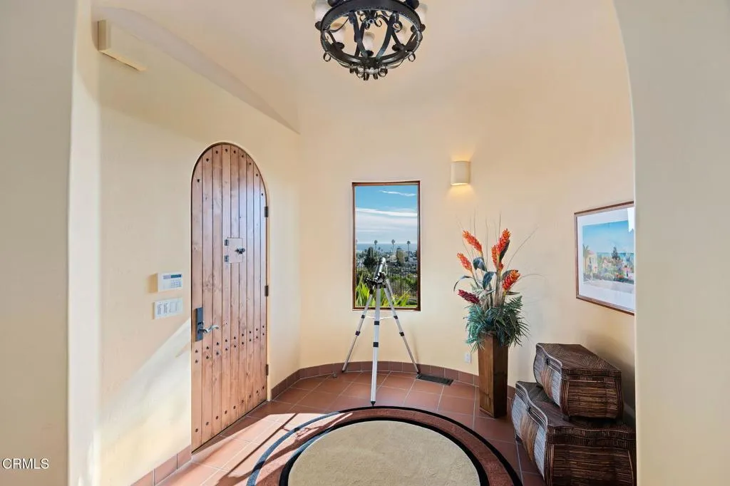325 N Catalina Street, Ventura, California 93001 home-pic-6
