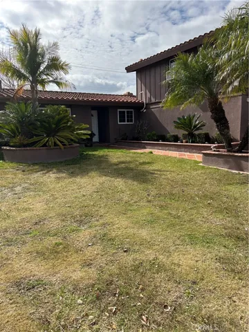 9472 Hollyhock Circle, Fountain Valley, California 92708
