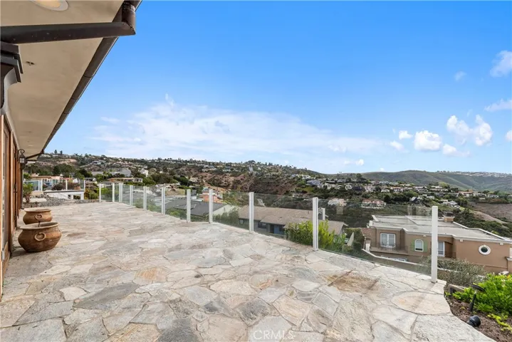 1534 Skyline Drive, Laguna Beach, California 92651