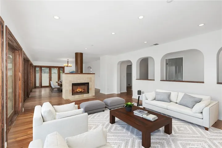 1534 Skyline Drive, Laguna Beach, California 92651