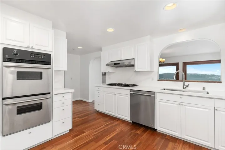 1534 Skyline Drive, Laguna Beach, California 92651