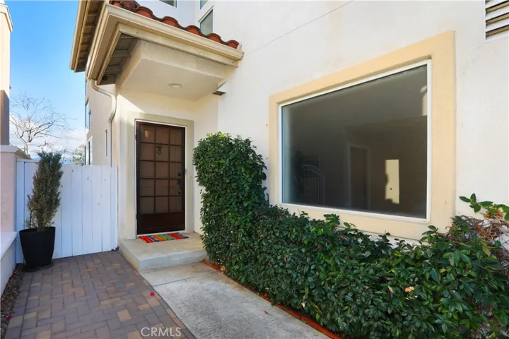 Front, walkway to the front door