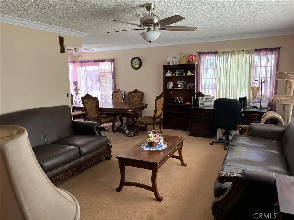 15840 Sierra Highway, Canyon Country, California 91390 home-pic-2