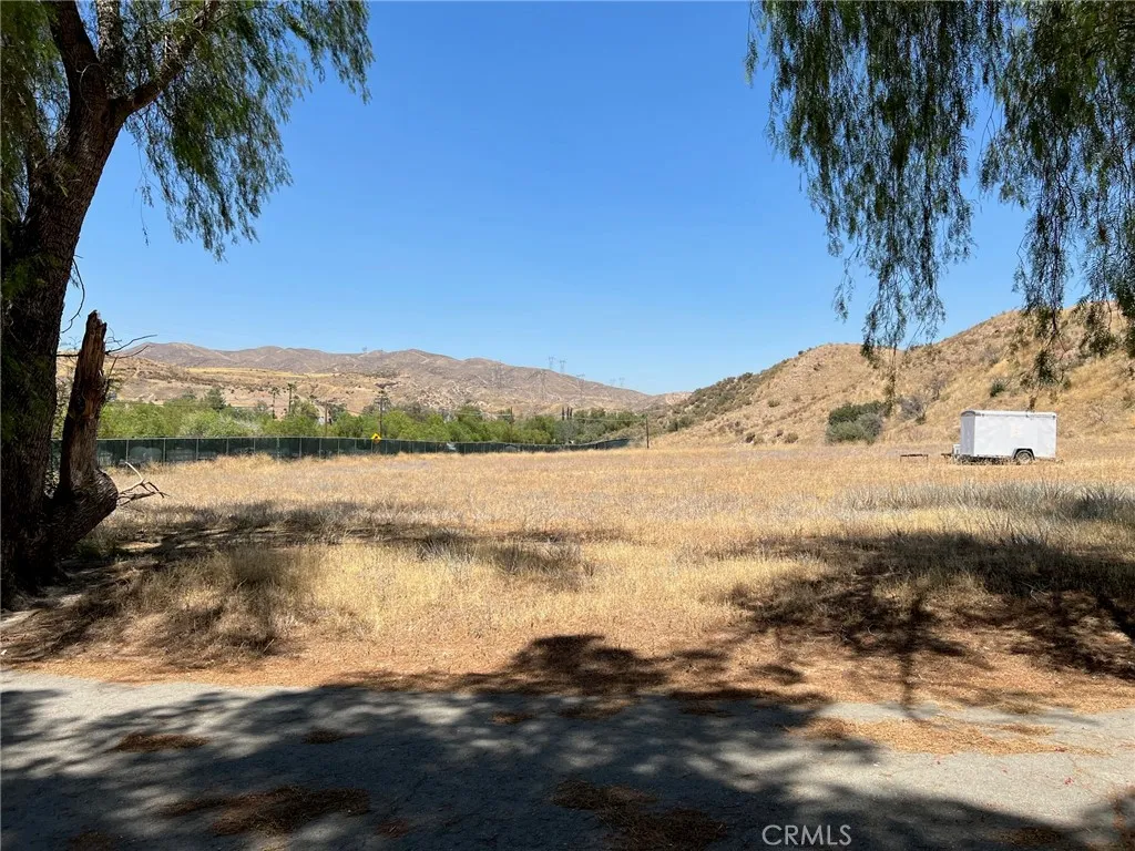 15840 Sierra Highway, Canyon Country, California 91390 home-pic-19