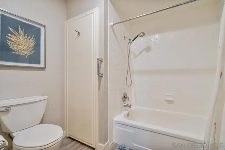 17637 Pomerado Rd 123, San Diego, California 92128