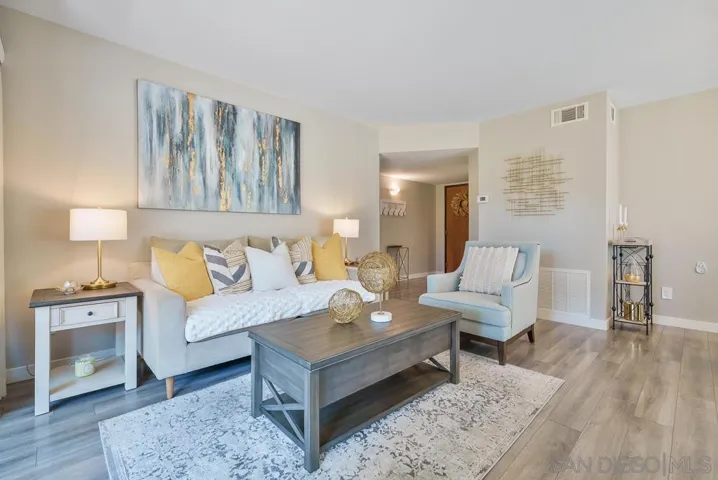 17637 Pomerado Rd 123, San Diego, California 92128