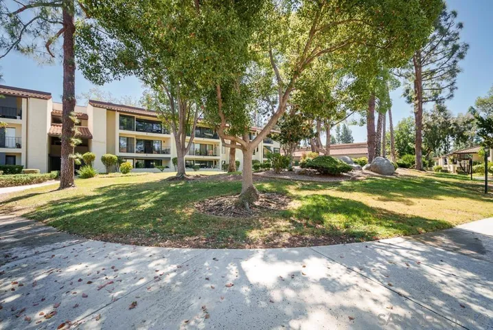 17637 Pomerado Rd 123, San Diego, California 92128