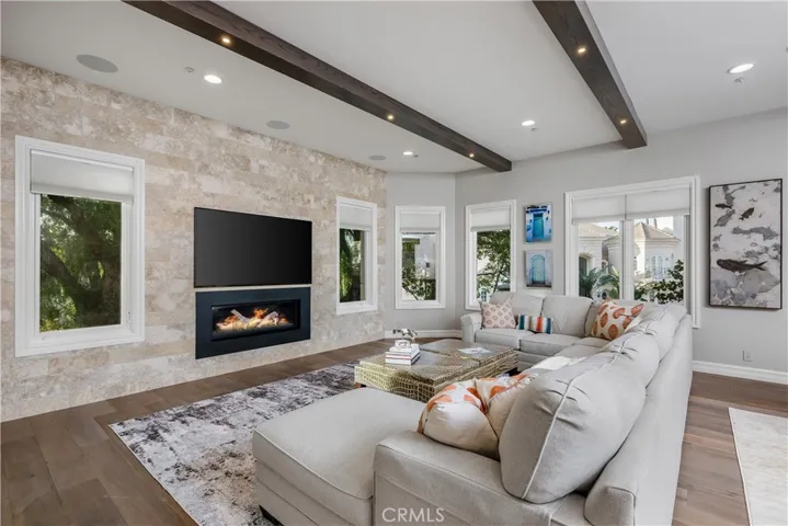 5080 E Copa De Oro Drive, Anaheim Hills, California 92807