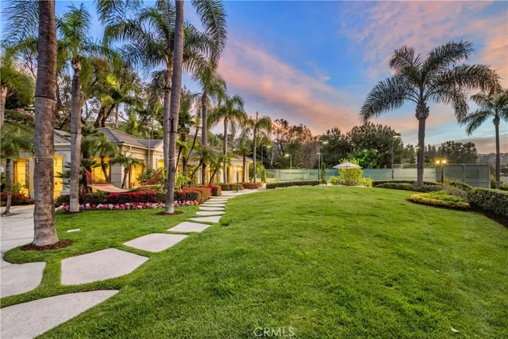 5080 E Copa De Oro Drive, Anaheim Hills, California 92807