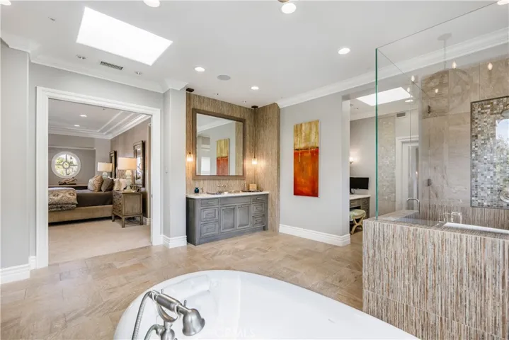 5080 E Copa De Oro Drive, Anaheim Hills, California 92807