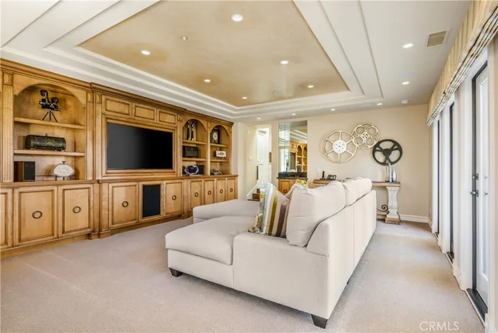 5080 E Copa De Oro Drive, Anaheim Hills, California 92807