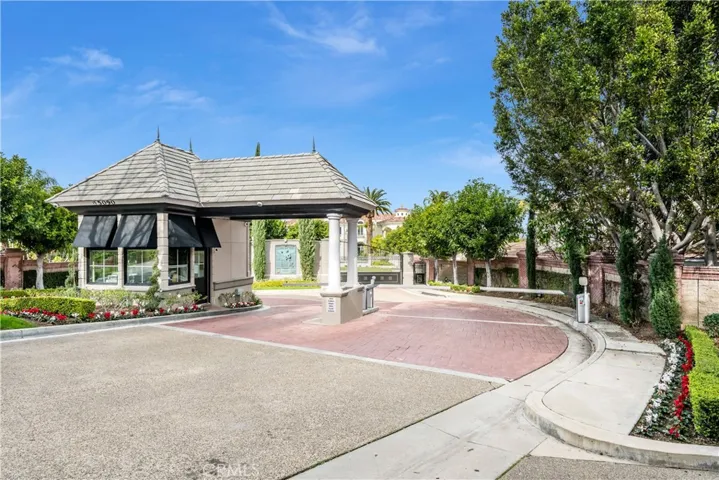 5080 E Copa De Oro Drive, Anaheim Hills, California 92807