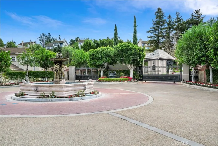 5080 E Copa De Oro Drive, Anaheim Hills, California 92807