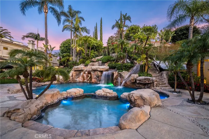 5080 E Copa De Oro Drive, Anaheim Hills, California 92807