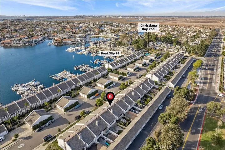 Christiana Bay Home that Includes Private Boat Slip and Ocean Access 24/7!!