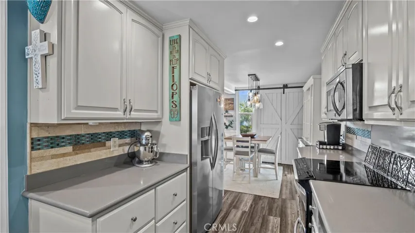 Kitchen / Table / Laundry Room