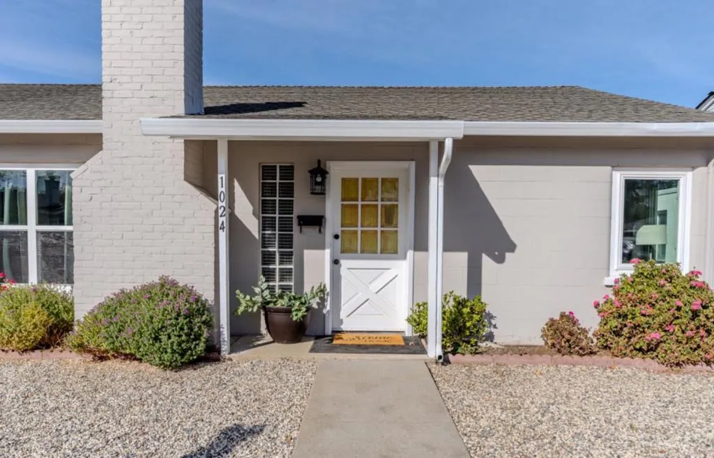 1024 Springfield Drive, San Carlos, California 94070 home-pic-3