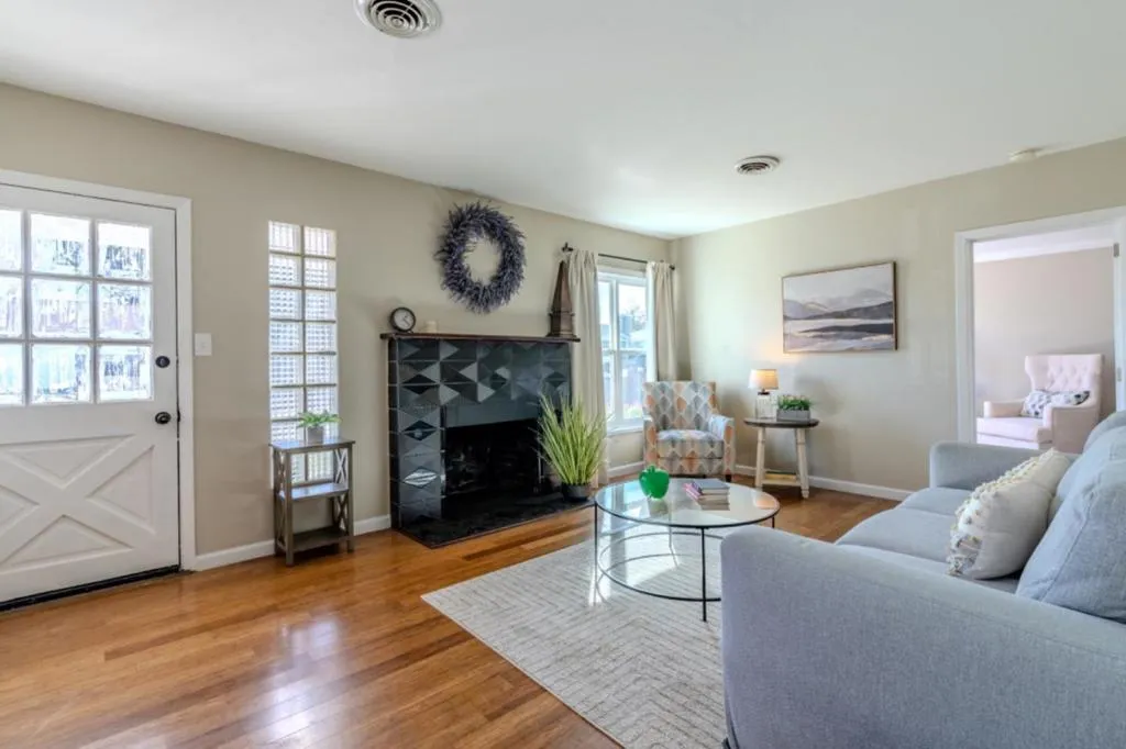 1024 Springfield Drive, San Carlos, California 94070 home-pic-5