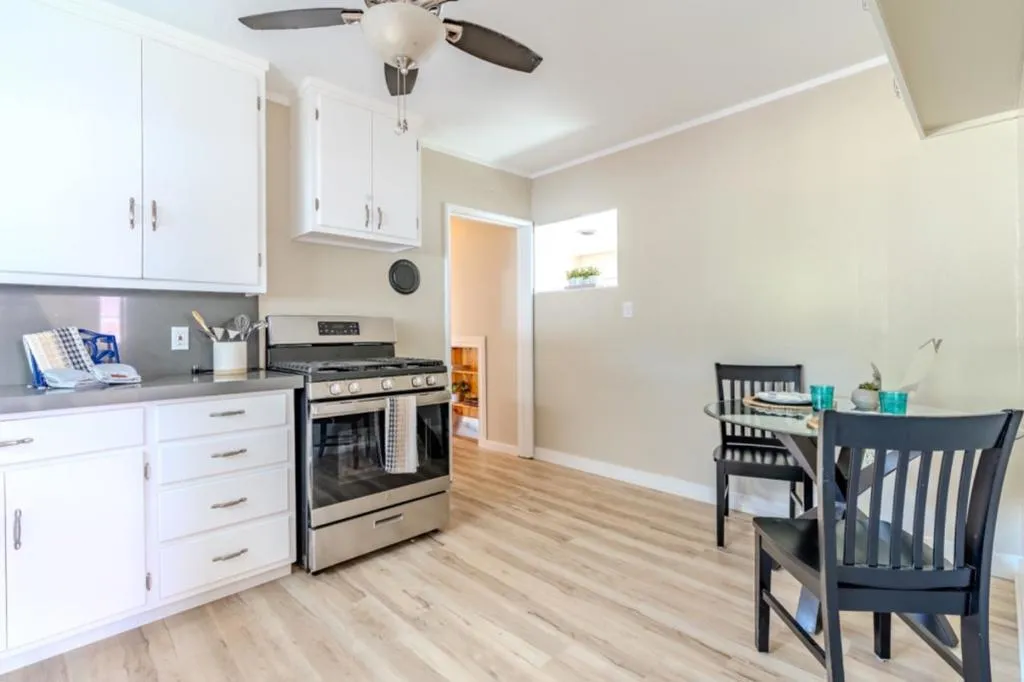 1024 Springfield Drive, San Carlos, California 94070 home-pic-15