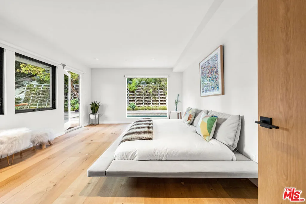 354 Amalfi Drive, Santa Monica, California 90402 home-pic-39