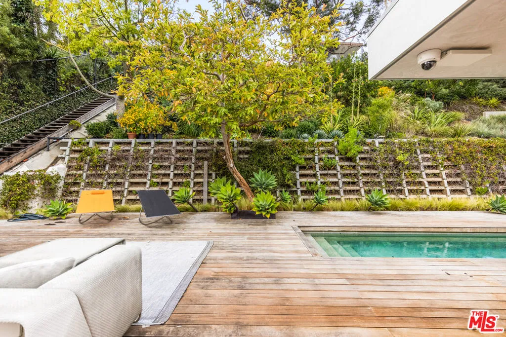 354 Amalfi Drive, Santa Monica, California 90402 home-pic-45