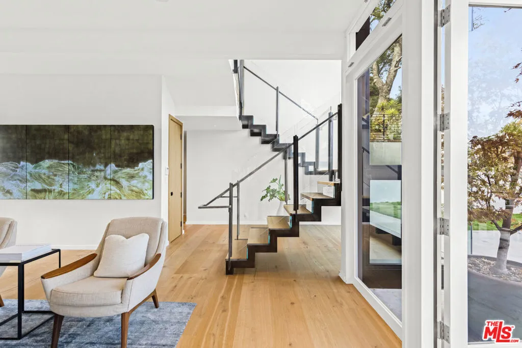 354 Amalfi Drive, Santa Monica, California 90402 home-pic-6