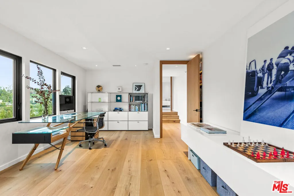 354 Amalfi Drive, Santa Monica, California 90402 home-pic-34